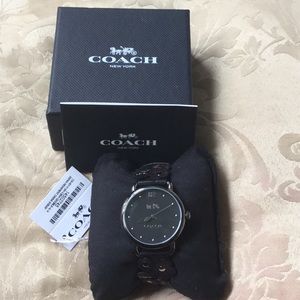 Women’s COACH Watch.